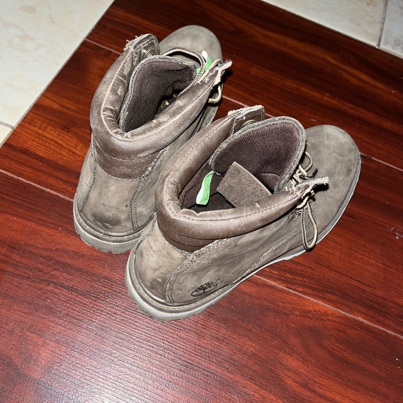 Timberlands - Picture 5 of 5